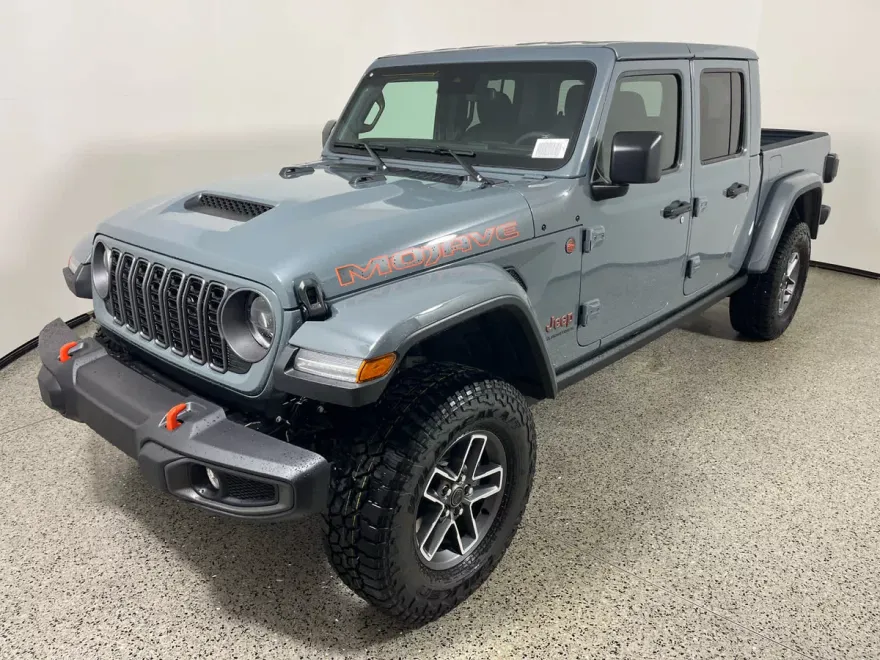 2025 Jeep Gladiator Mojave photo 1
