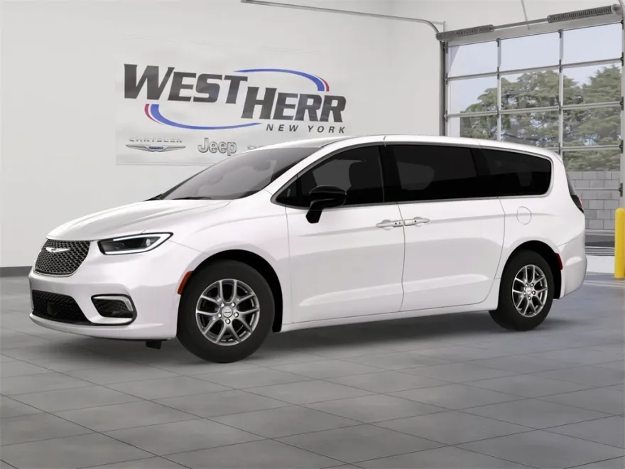 2026 Chrysler Pacifica photo 1