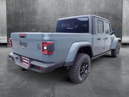 2025 Jeep Gladiator Willys photo 4