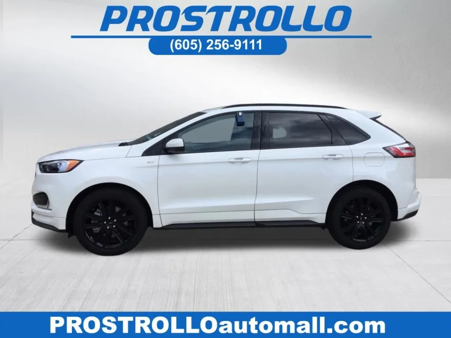 2023 Ford Edge SEL photo 1