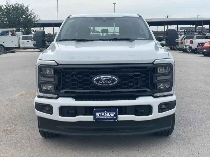 2026 Ford F-350 XL photo 1