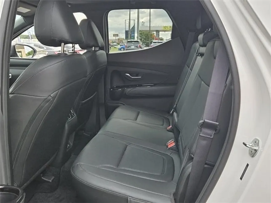 2025 Hyundai Santa Cruz SEL photo 1