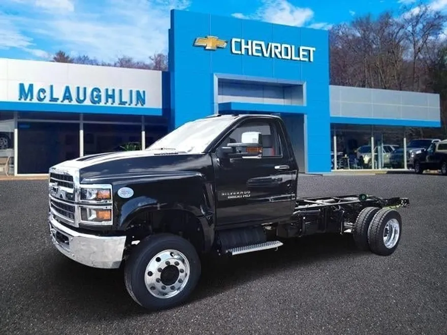 2024 Chevrolet Silverado 6500HD Work Truck photo 1