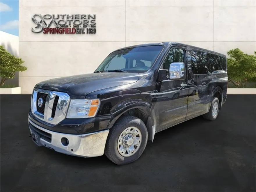 2013 Nissan NV3500 photo 1