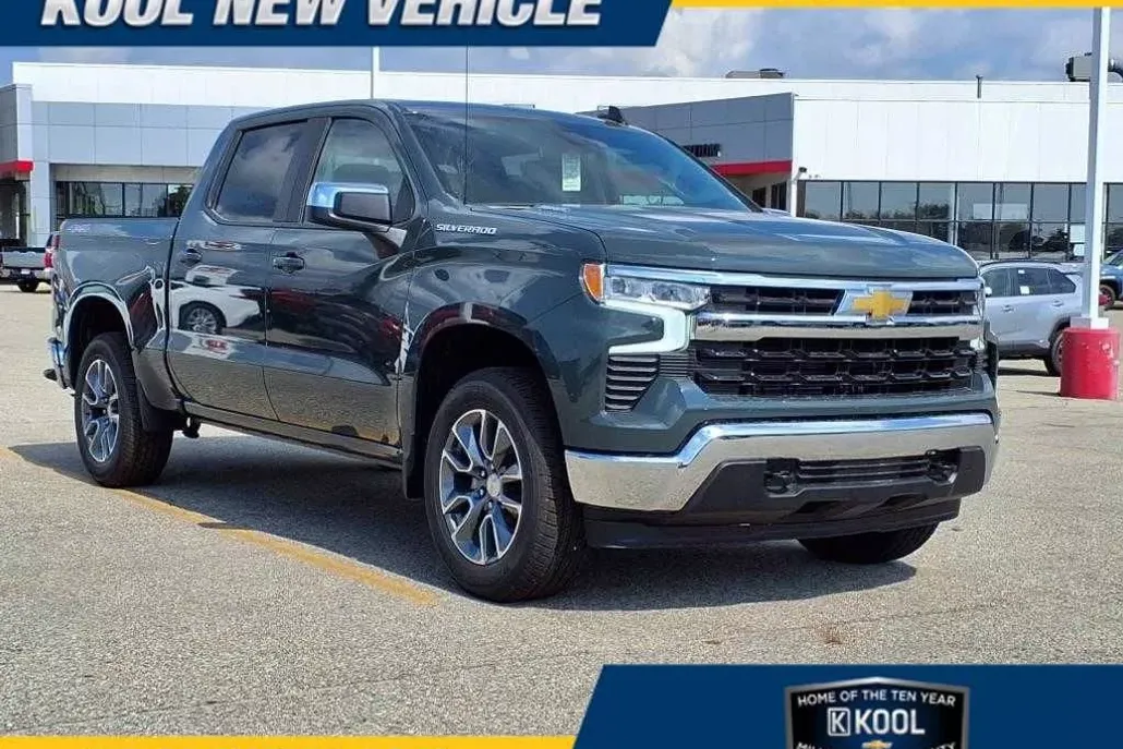 2026 Chevrolet Silverado 1500 LT photo 1