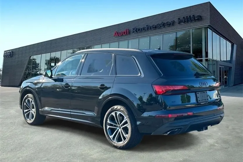 2025 Audi Q7 Premium Plus photo 1