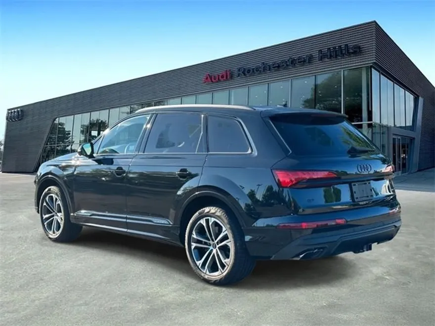 2025 Audi Q7 Premium Plus photo 1