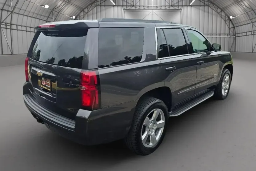 2018 Chevrolet Tahoe LS photo 1