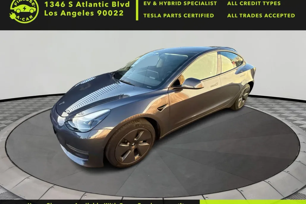 2022 Tesla Model 3 Long Range All-Wheel Drive photo 1