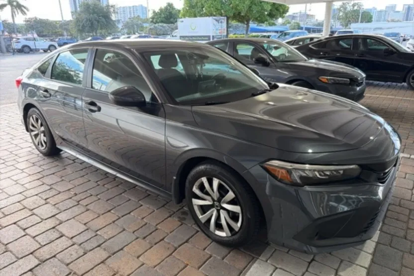 2024 Honda Civic LX photo 1