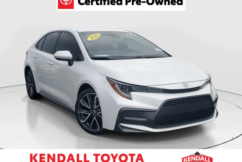 2022 Toyota Corolla SE photo 1