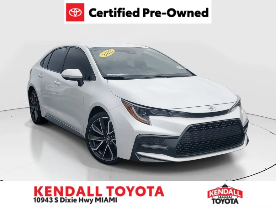 2022 Toyota Corolla SE photo 1