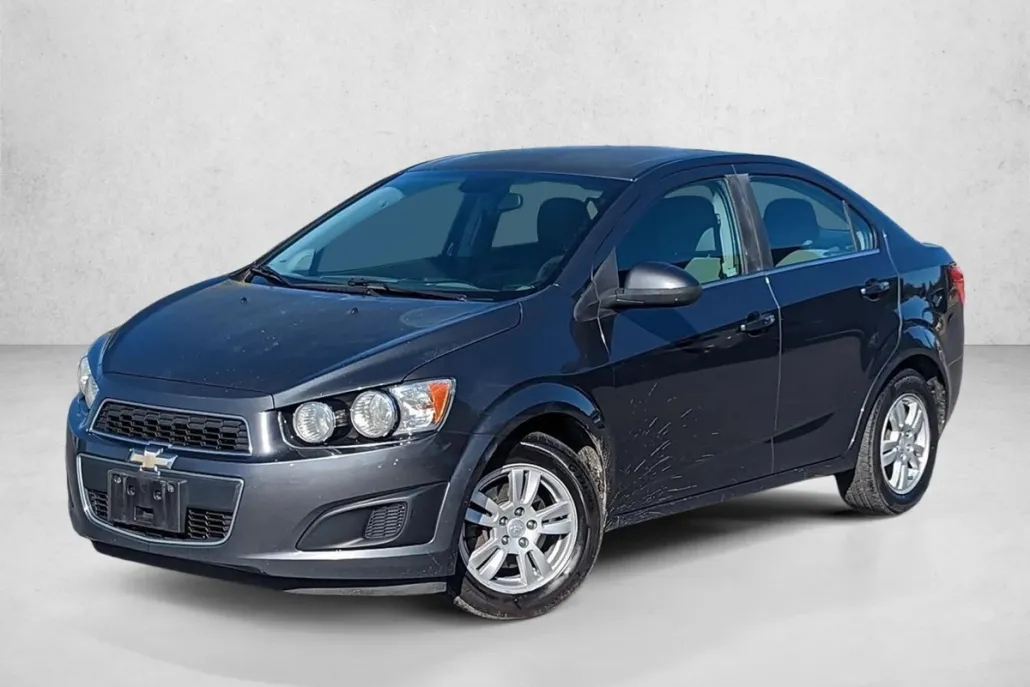 2013 Chevrolet Sonic LT photo 1