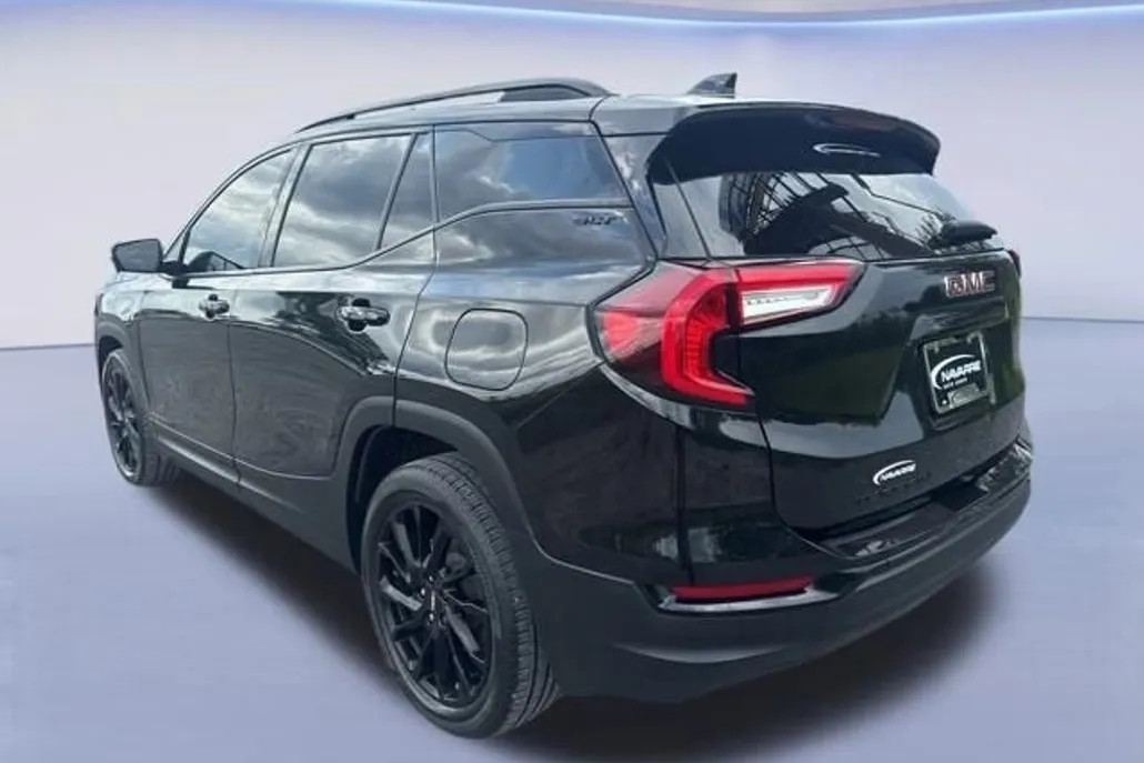 2023 Gmc Terrain SLT photo 1