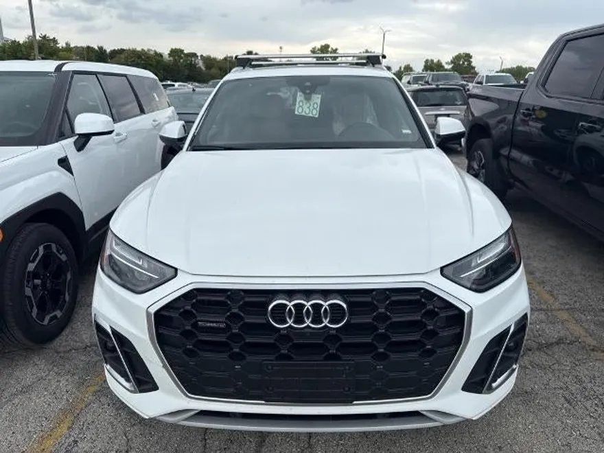 2023 Audi Q5 45 S line Premium photo 1