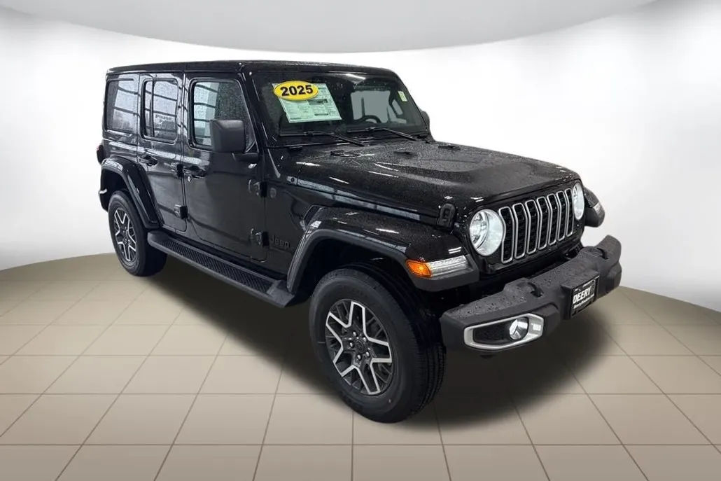 2025 Jeep Wrangler Sahara photo 1