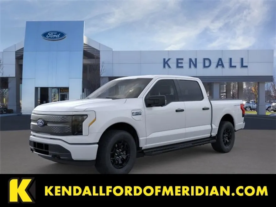 2025 Ford F-150 Lightning XLT photo 1