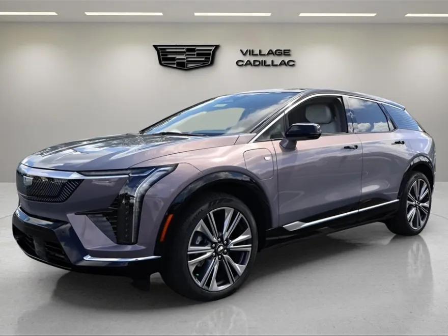 2025 Cadillac Optiq Luxury photo 1