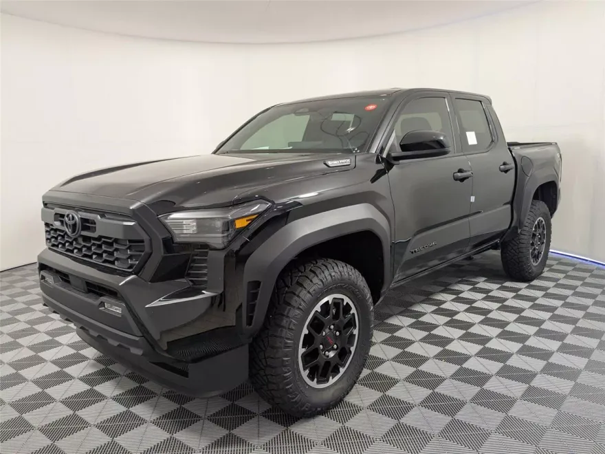 2025 Toyota Tacoma TRD Off-Road Double Cab photo 1