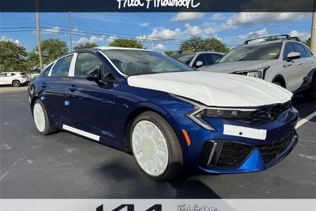 2026 Kia K5 GT photo 1