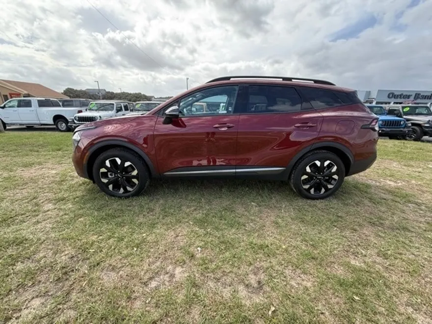 2023 Kia Sportage X-Line photo 1