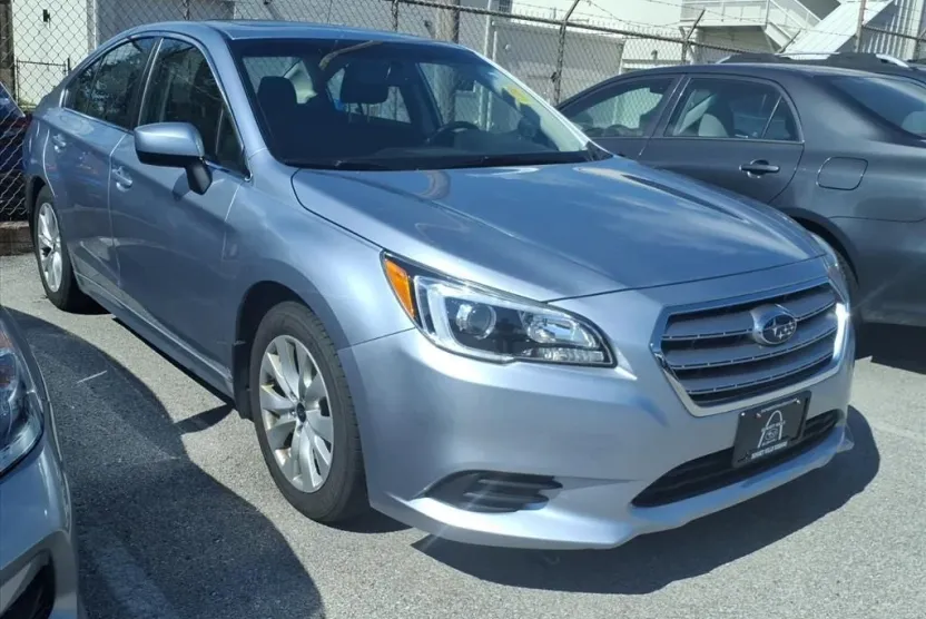 2016 Subaru Legacy 2.5i Premium photo 1