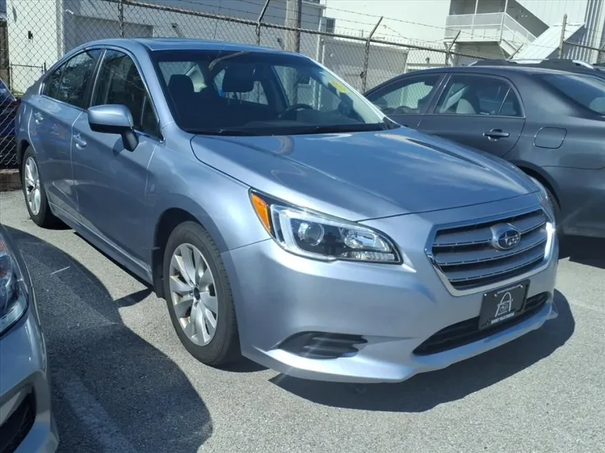 2016 Subaru Legacy 2.5i Premium photo 1