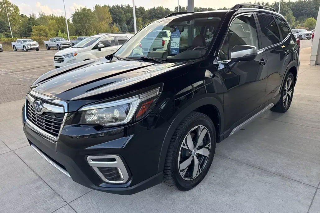 2021 Subaru Forester Touring photo 1
