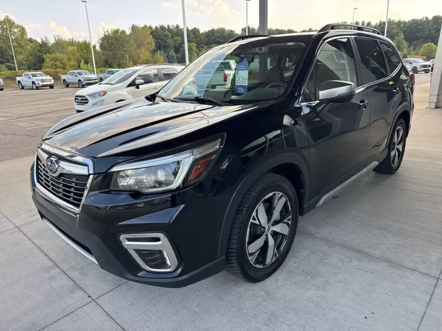 2021 Subaru Forester Touring photo 1