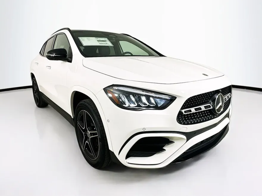2026 Mercedes Benz GLA 250 4MATIC photo 1
