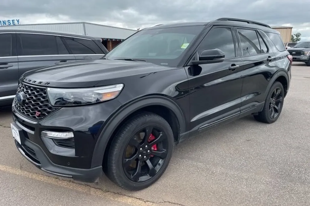 2024 Ford Explorer ST photo 1