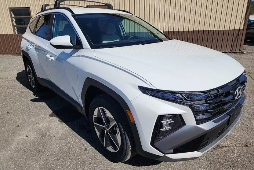 2025 Hyundai Tucson SEL photo 1