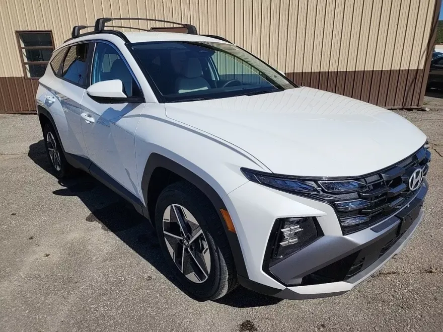 2025 Hyundai Tucson SEL photo 1