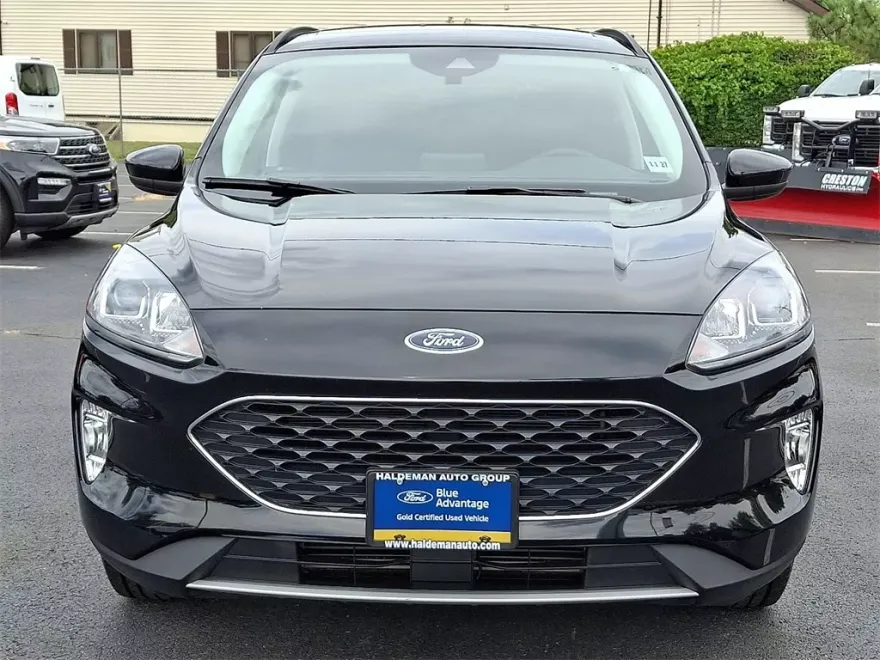 2022 Ford Escape SEL photo 1