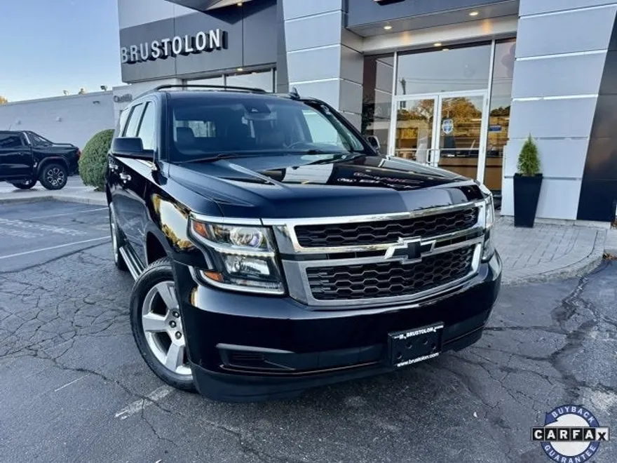 2017 Chevrolet Tahoe LT photo 1
