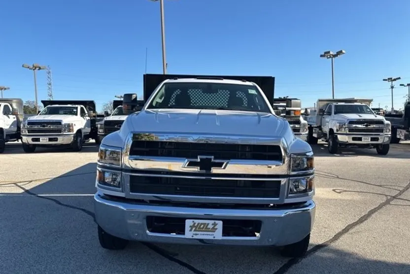 2024 Chevrolet Silverado 4500HD Work Truck photo 1