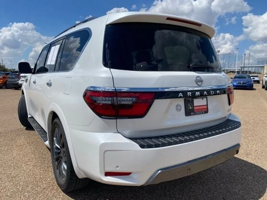 2023 Nissan Armada Platinum photo 1