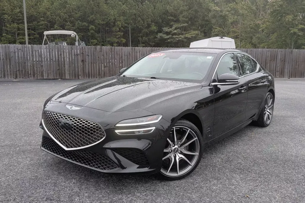 2023 Genesis G70 2.0T photo 1