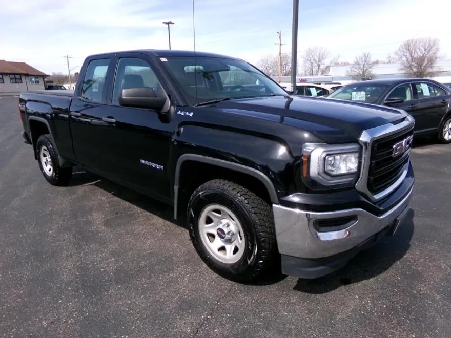 2017 Gmc Sierra 1500 Base photo 1