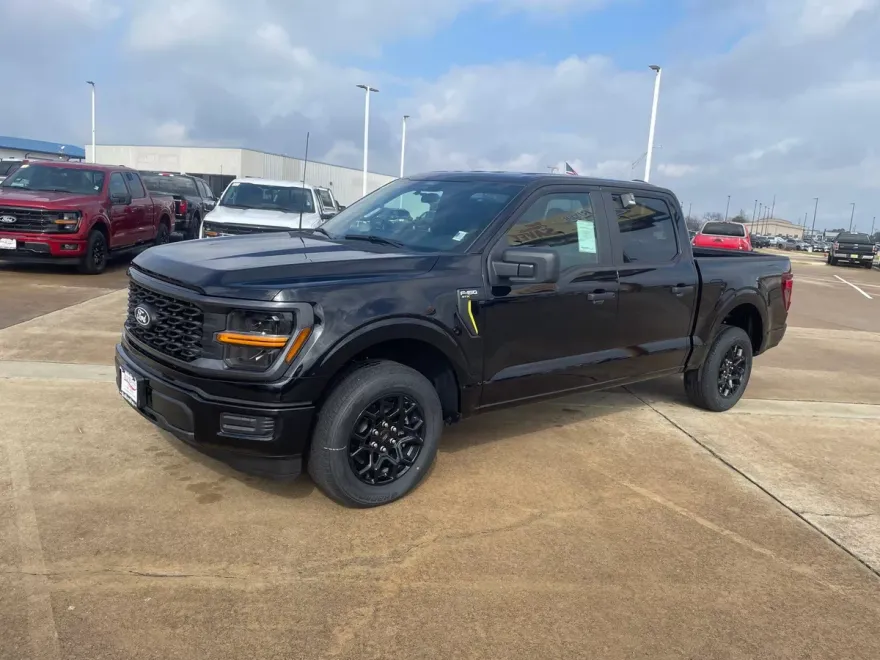 2025 Ford F-150 STX photo 1