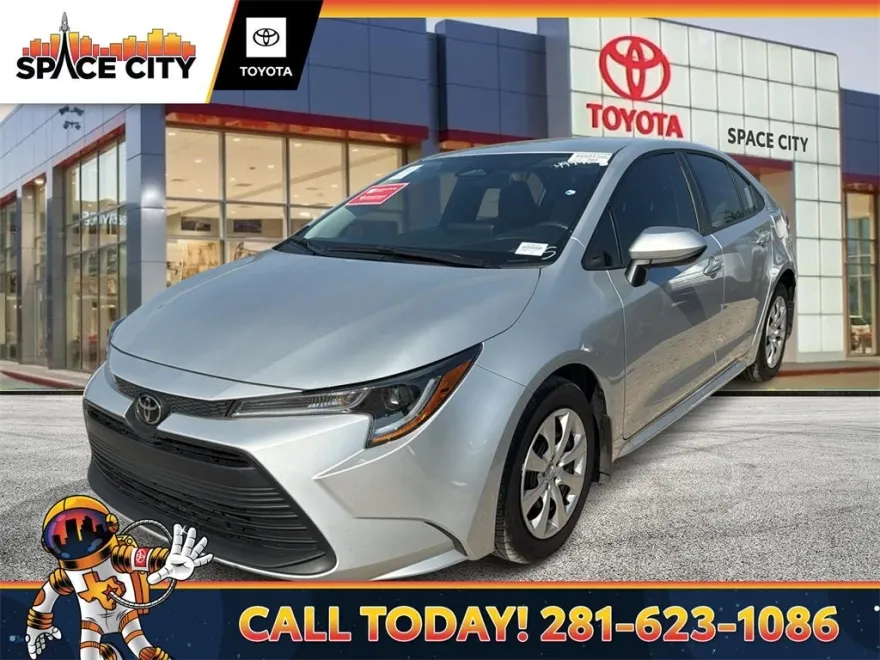 2025 Toyota Corolla LE photo 1