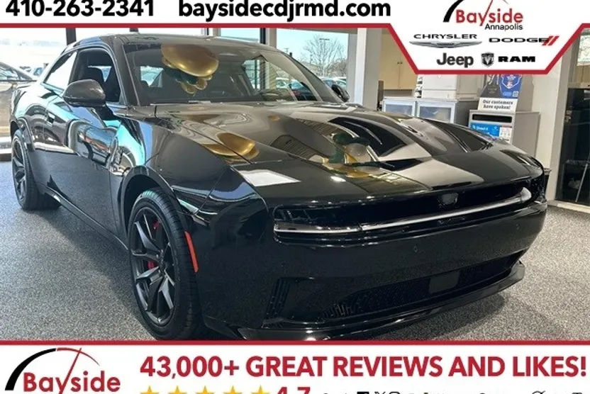 2024 Dodge Charger Scat Pack photo 1