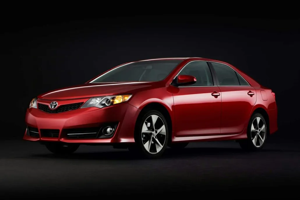 2013 Toyota Camry SE photo 1