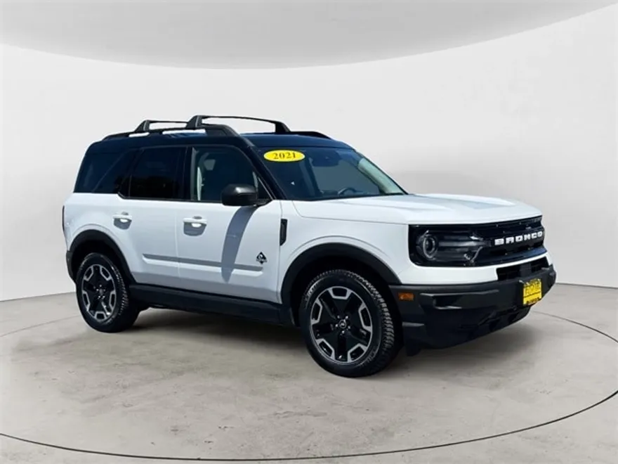 2021 Ford Bronco Sport Outer Banks photo 1