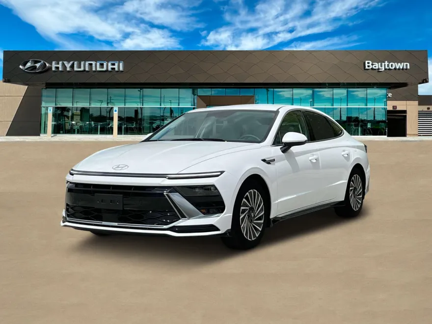 2025 Hyundai Sonata Hybrid SEL photo 1
