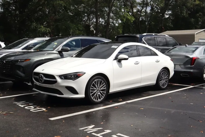 2022 Mercedes Benz CLA 250 photo 1