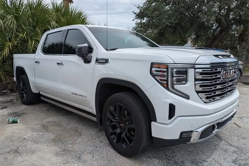 2023 Gmc Sierra 1500 Denali photo 1