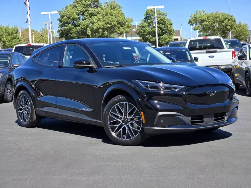 2025 Ford Mustang Mach-E Premium photo 1