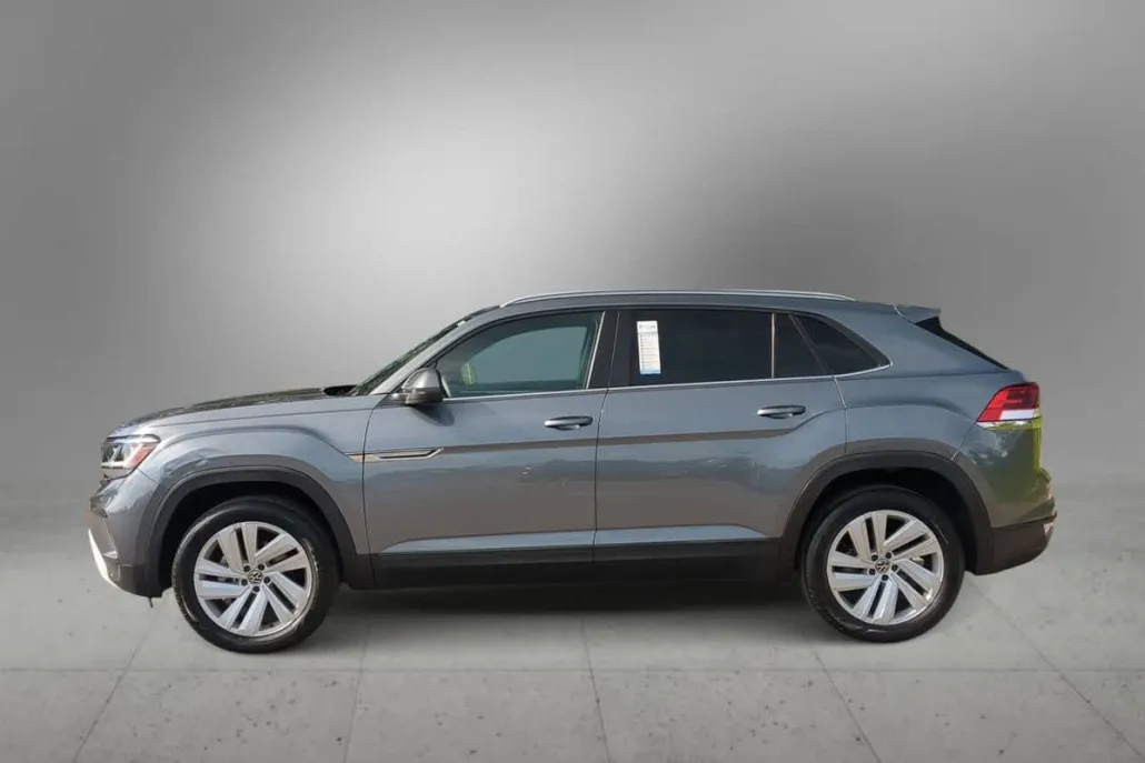 2022 Volkswagen Atlas Cross Sport V6 SE Technology photo 1