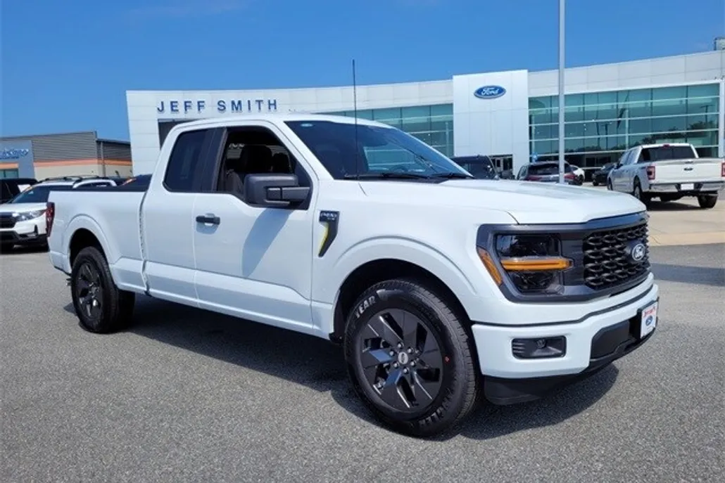 2025 Ford F-150 STX photo 1